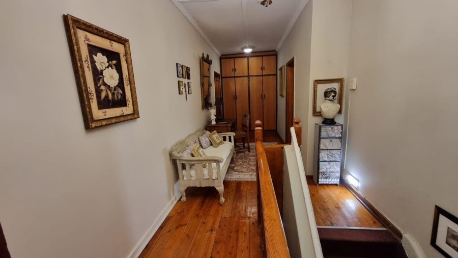 5 Bedroom Property for Sale in Kellys View Free State